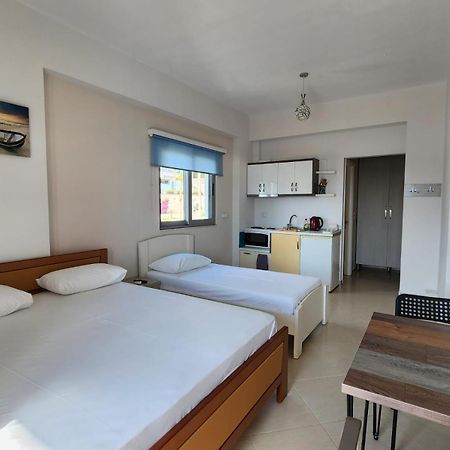 Bill'S Apartments Sarande Exterior photo