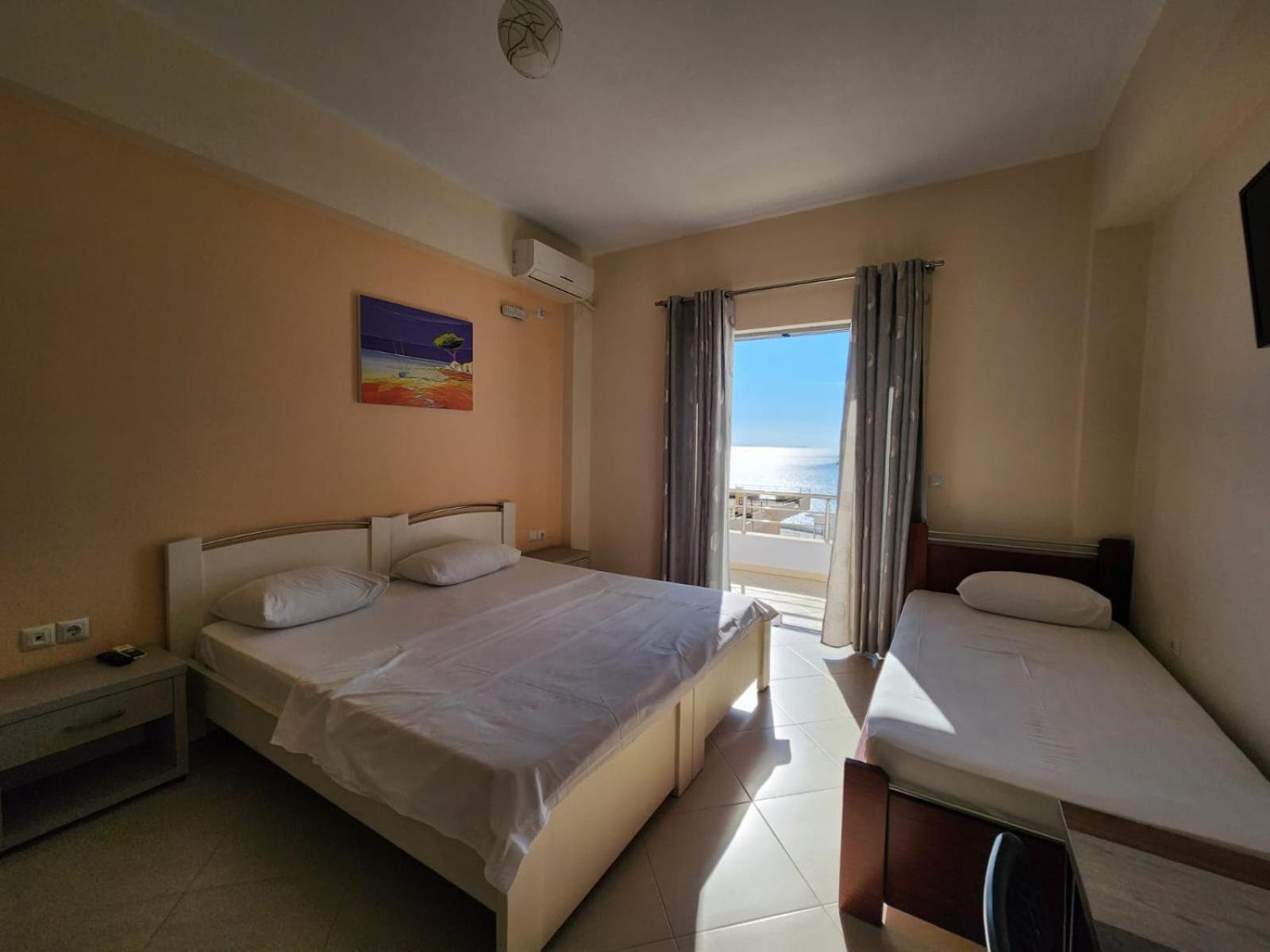 Bill'S Apartments Sarande Exterior photo